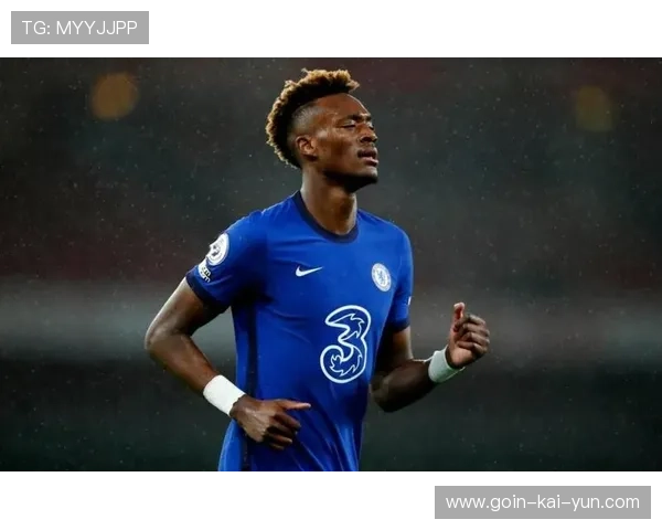 塔米·亚伯拉罕头球破网：那一刻，天空为他让路